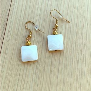 Mother of pearl and gold earrings